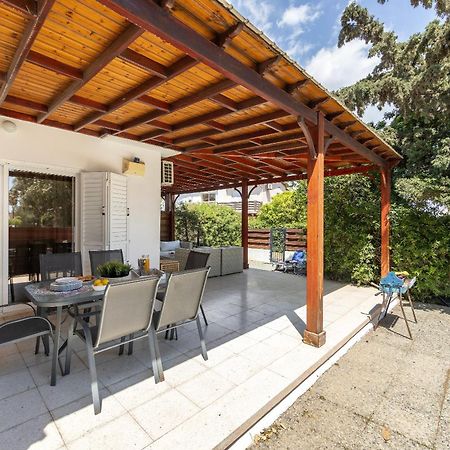 Larnaca Villa Marina Meneou Eksteriør billede
