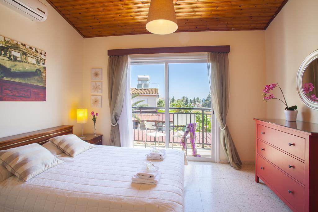 Larnaca Villa Marina Meneou Eksteriør billede