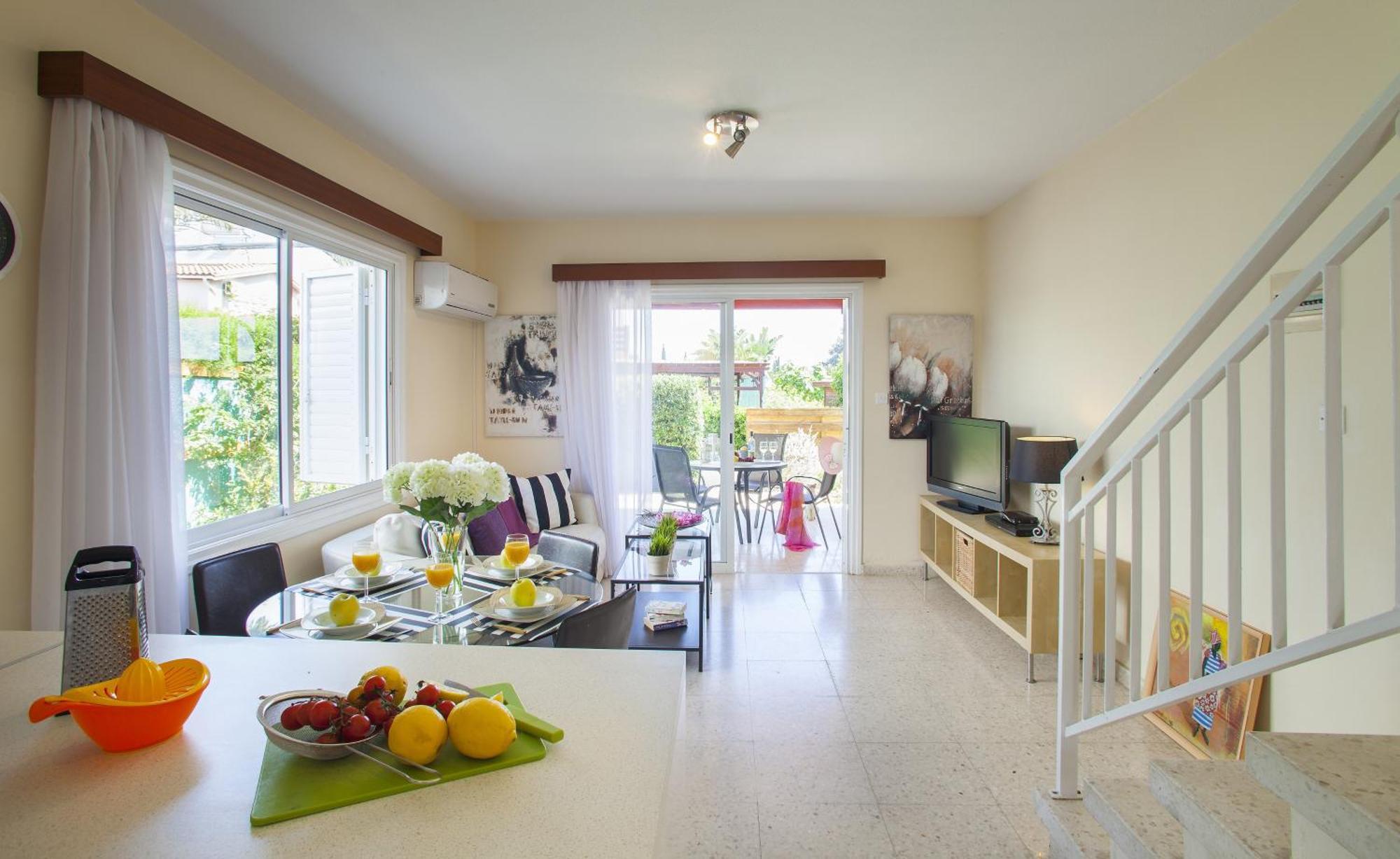 Larnaca Villa Marina Meneou Eksteriør billede