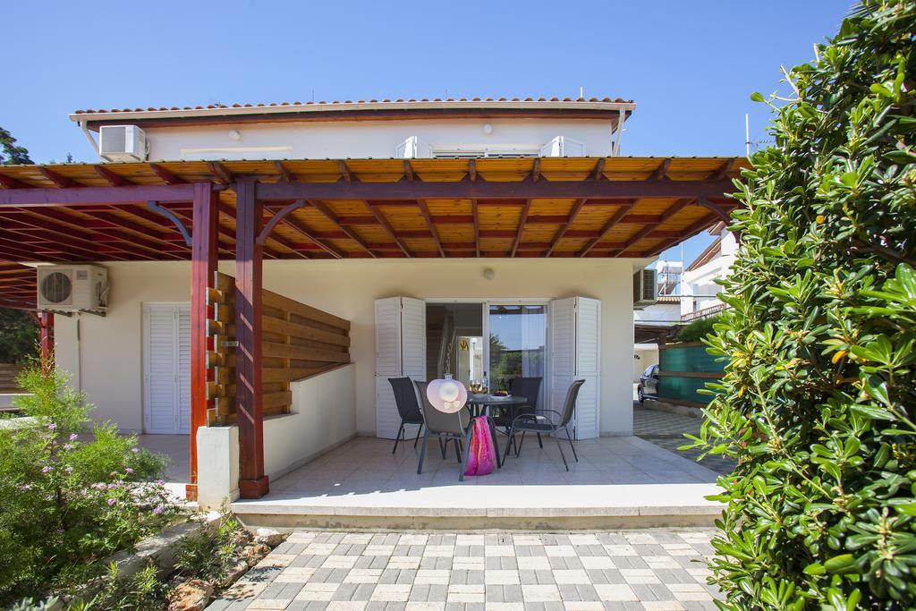 Larnaca Villa Marina Meneou Eksteriør billede