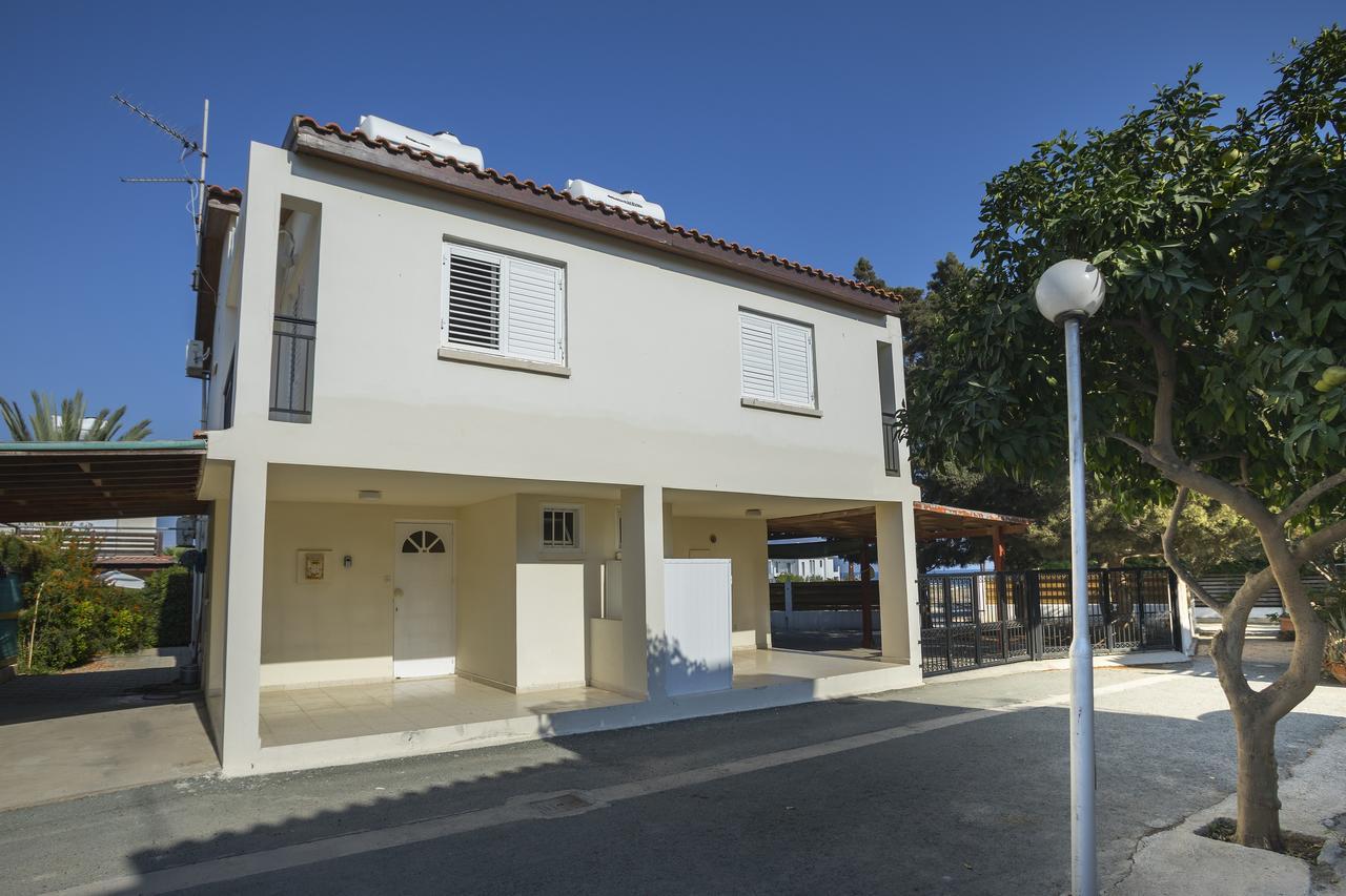 Larnaca Villa Marina Meneou Eksteriør billede